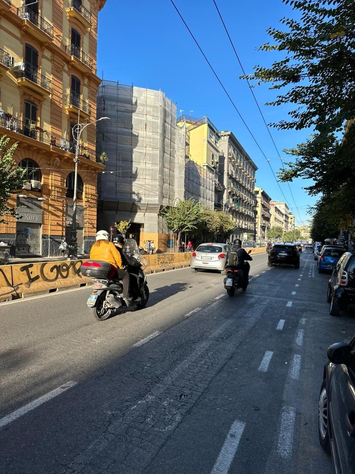 Alesuite Νάπολη Εξωτερικό φωτογραφία
